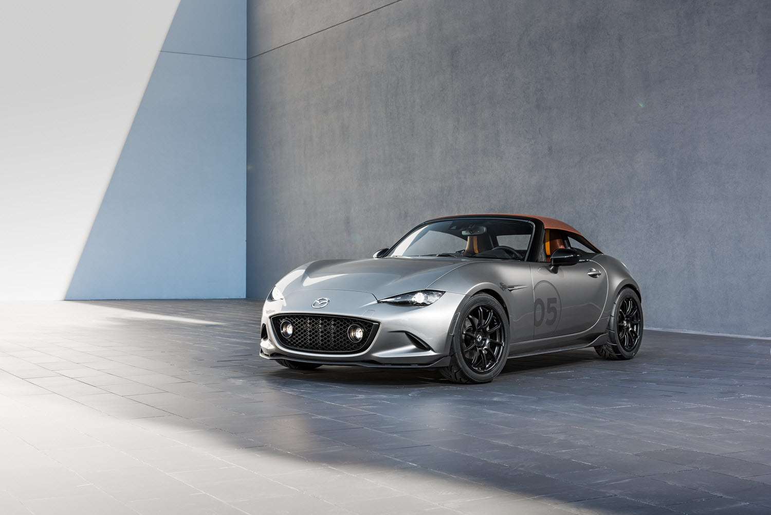 Mazda-MX-5-Miata-Spyder-Concept-Front.jpg