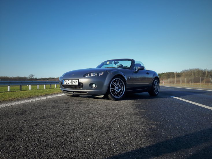 tapeta miata.jpg