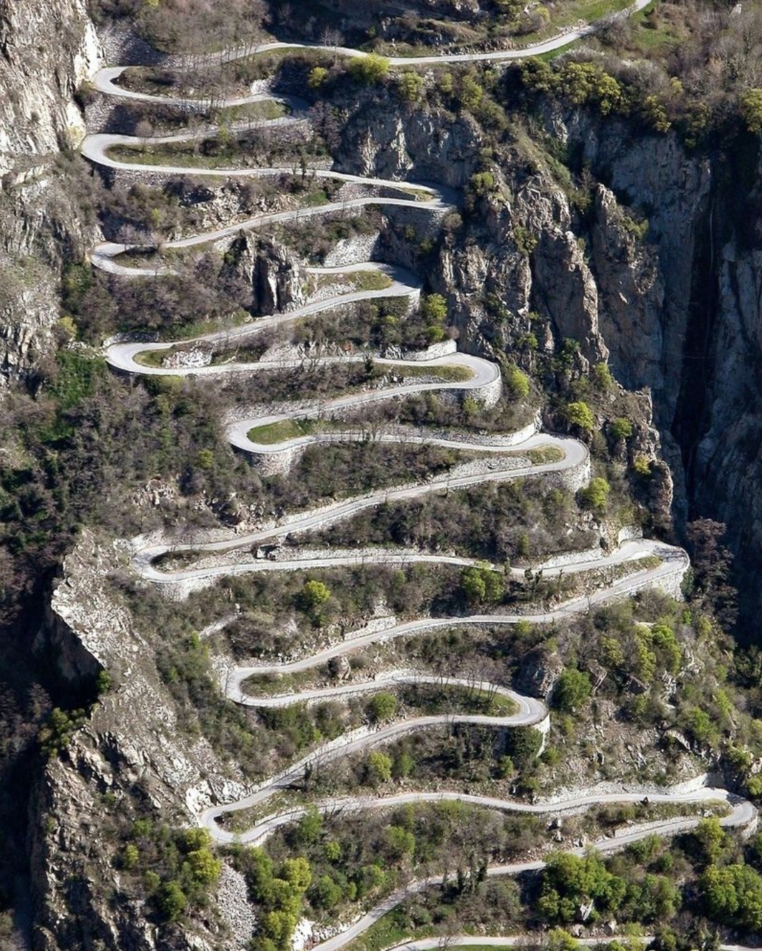 Lacets de Montvernier 1.jpg